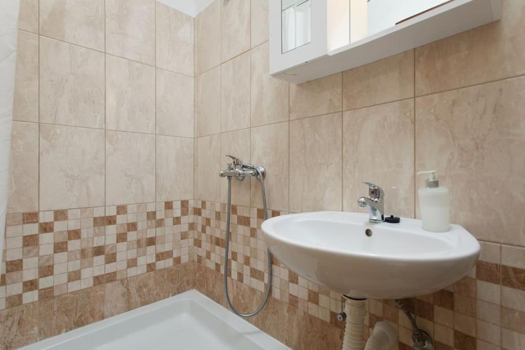 Apartment Stefani Хвар Екстериор снимка