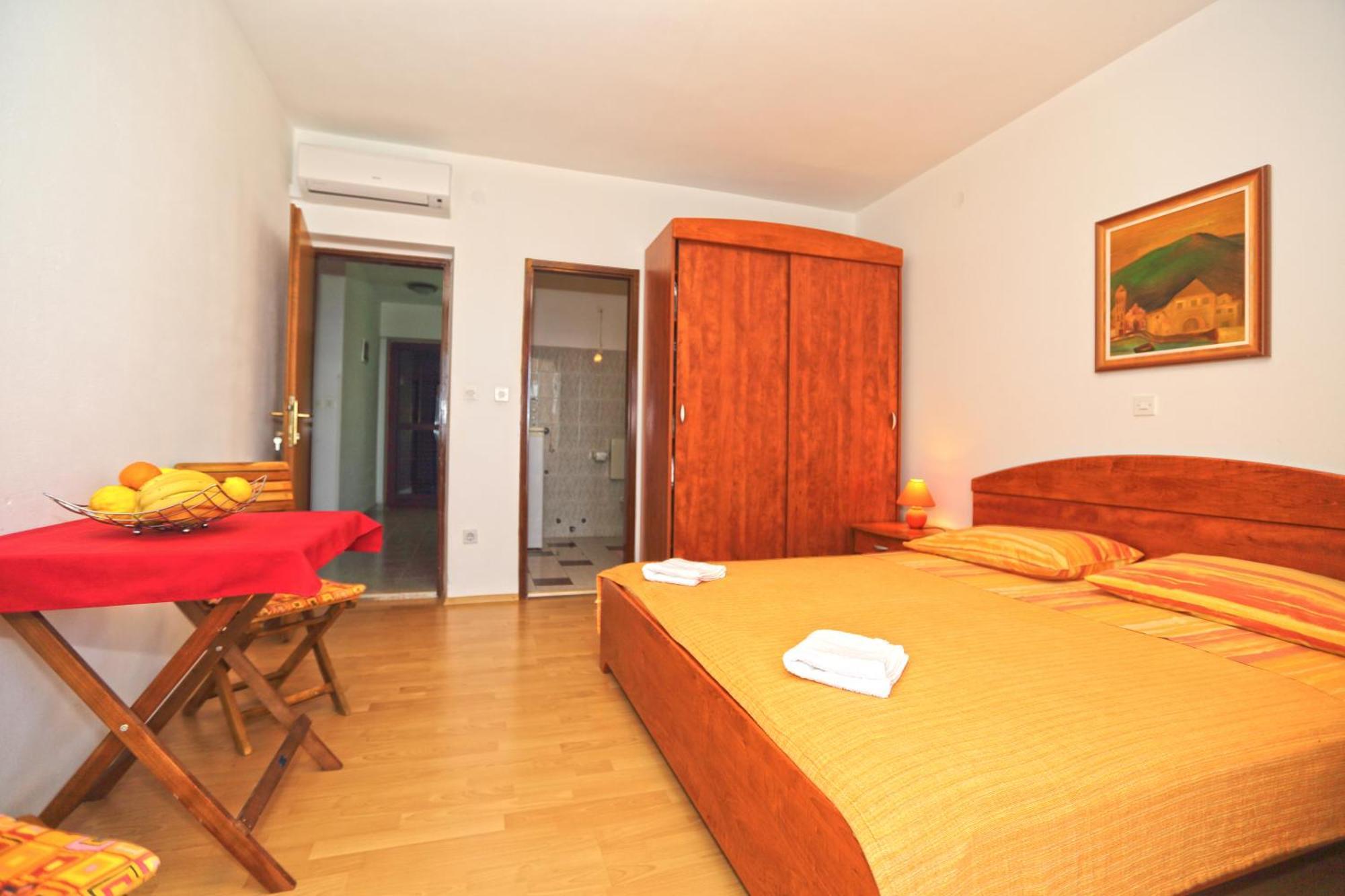 Apartment Stefani Хвар Стая снимка